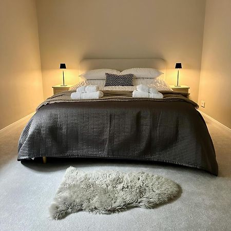 Castle View Apartments - The Hideout 켄달 외부 사진