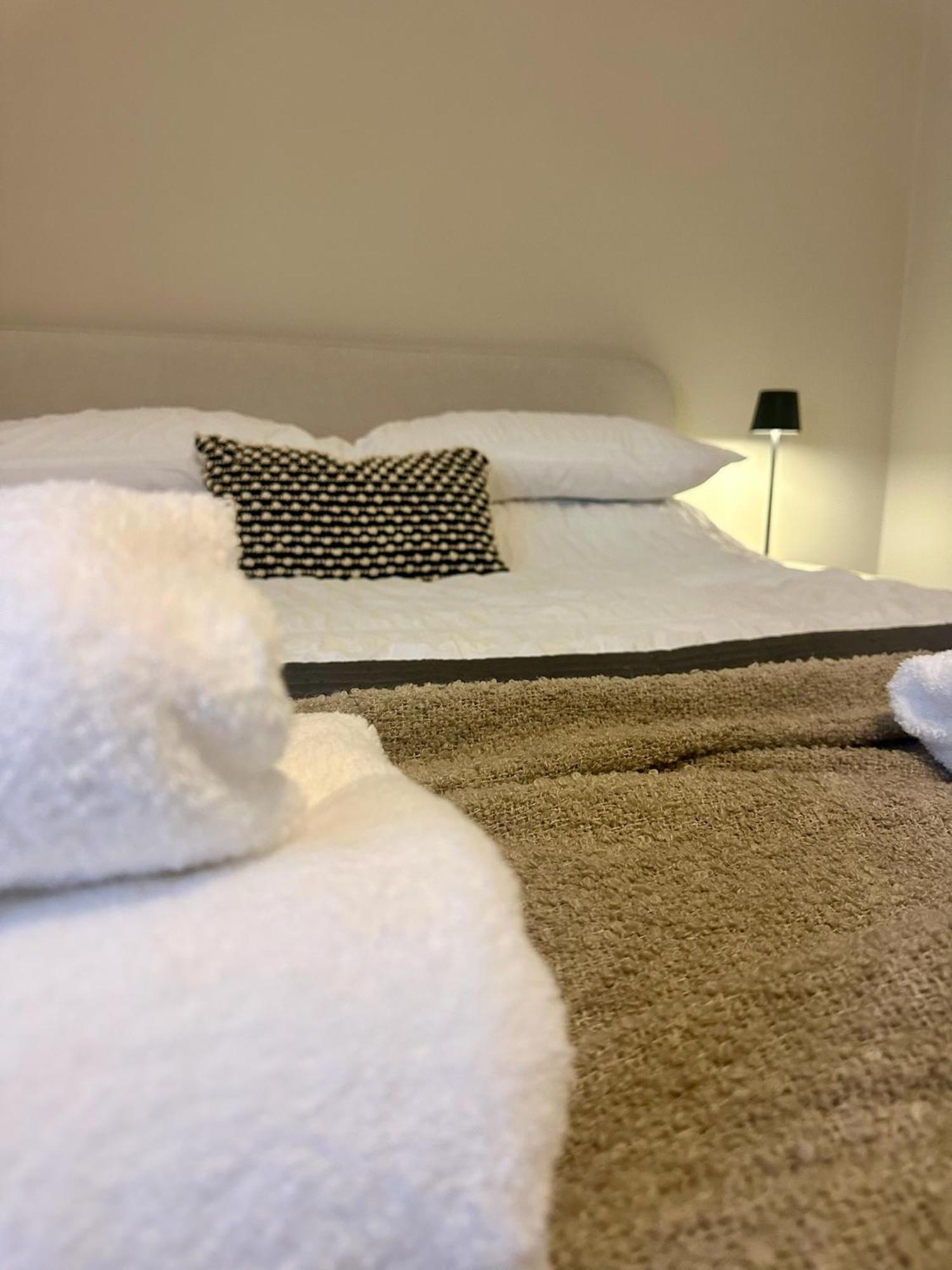 Castle View Apartments - The Hideout 켄달 외부 사진